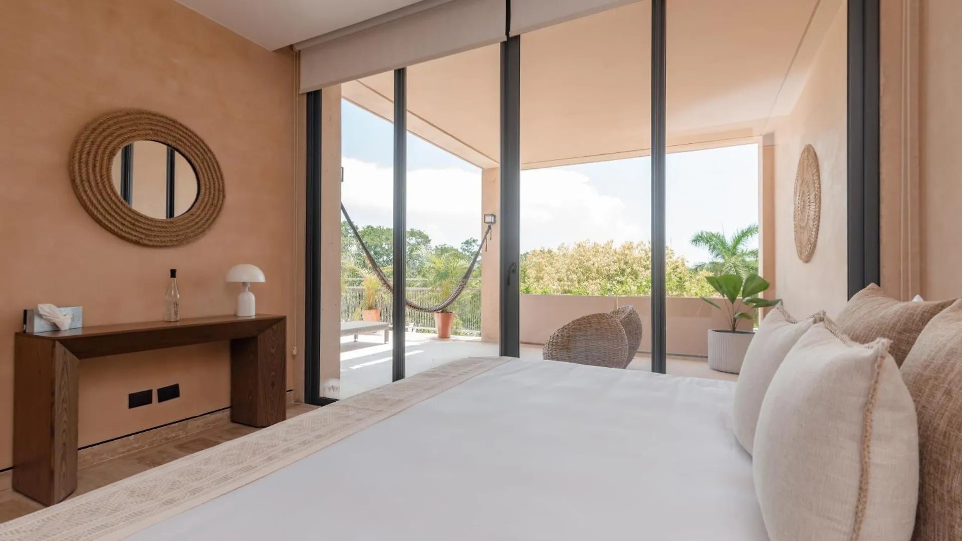 פלאייה דל כרמן Lumina At The Village Luxury Residences In Corasol 0*, פלאייה דל כרמן